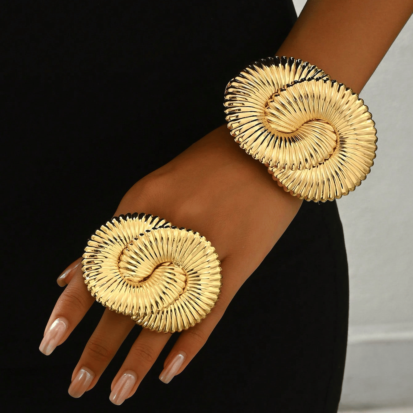 14K gold plated Golden Shell-Inspired  Jewelry Set - Necklace, Earrings, and Ring
